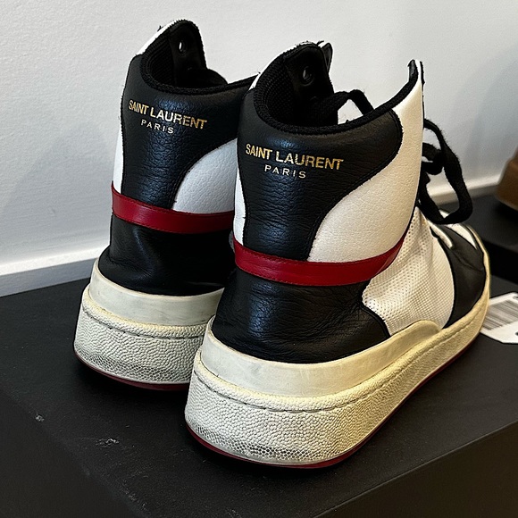 Authentic Saint Laurent SL-24 Sneaker - Picture 2 of 2